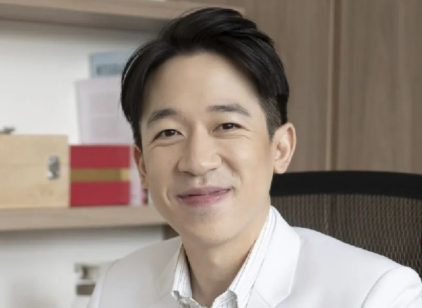 Dr. Krit Thitirangsi