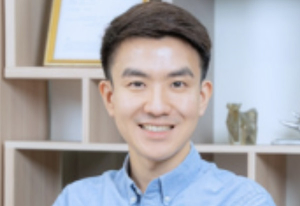 Dr. Phat Wiriyabunditkul